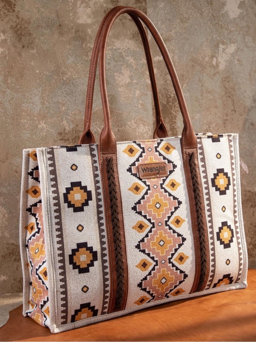 Large NWT Wrangler Large Aztec/ Southwestern Cream, Brown & Mustard Tote Bag